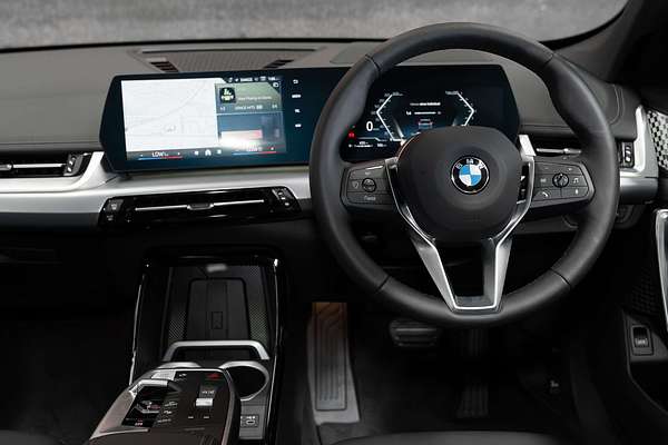 2024 BMW X1 sDrive18i U11