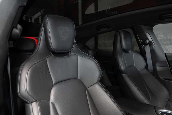2022 Porsche Taycan 4S Y1B