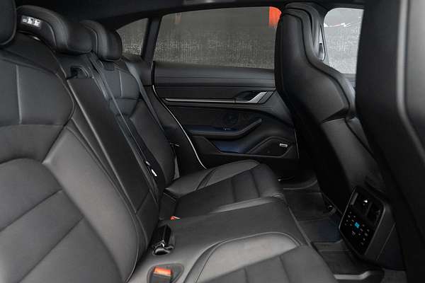 2022 Porsche Taycan 4S Y1B