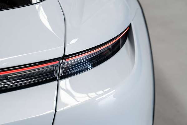 2022 Porsche Taycan 4S Y1B