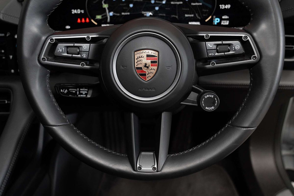 2022 Porsche Taycan 4S Y1B