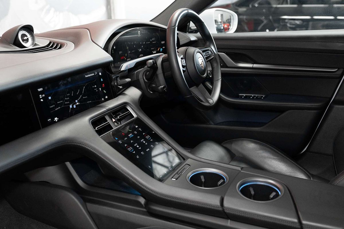 2022 Porsche Taycan 4S Y1B