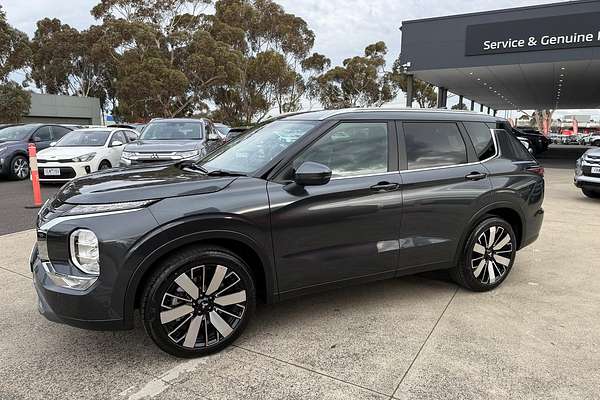 2025 Mitsubishi Outlander Aspire ZM