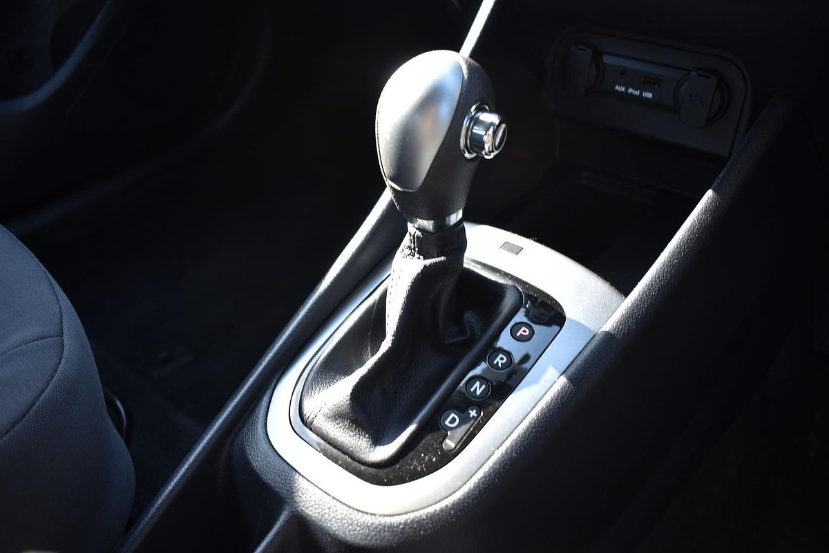 2013 Kia Rio S UB