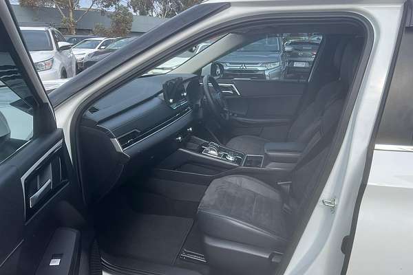 2025 Mitsubishi Outlander Aspire ZM