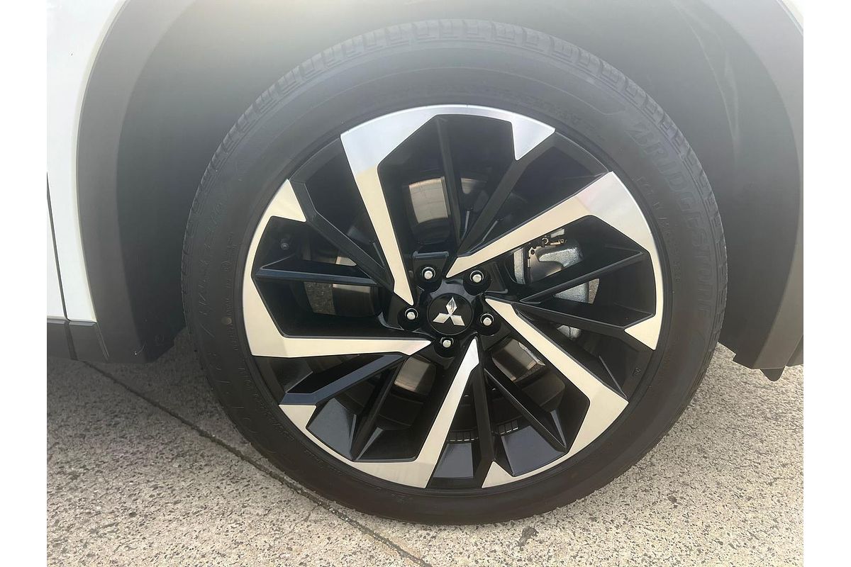 2025 Mitsubishi Outlander Aspire ZM