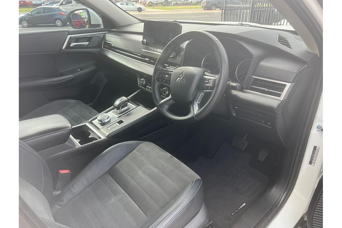2025 Mitsubishi Outlander Aspire ZM
