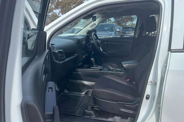 2023 Isuzu D-MAX SX High Ride Rear Wheel Drive