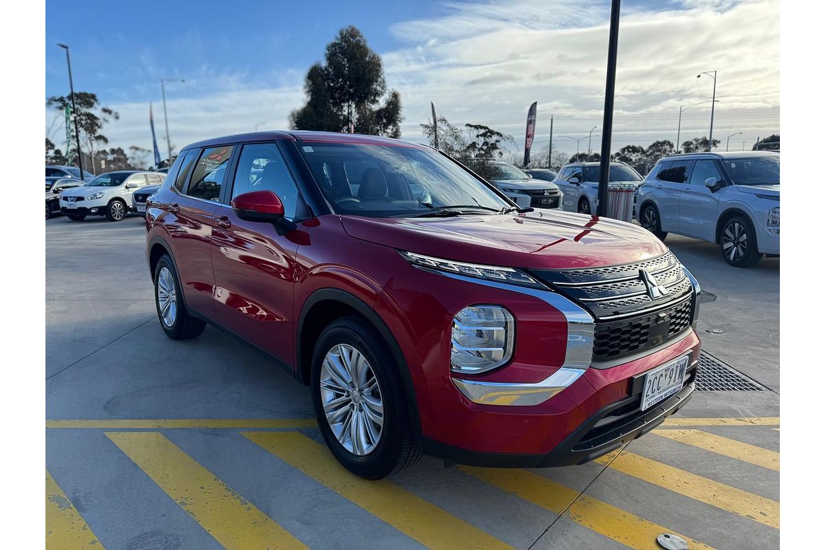 2025 Mitsubishi Outlander ES ZM