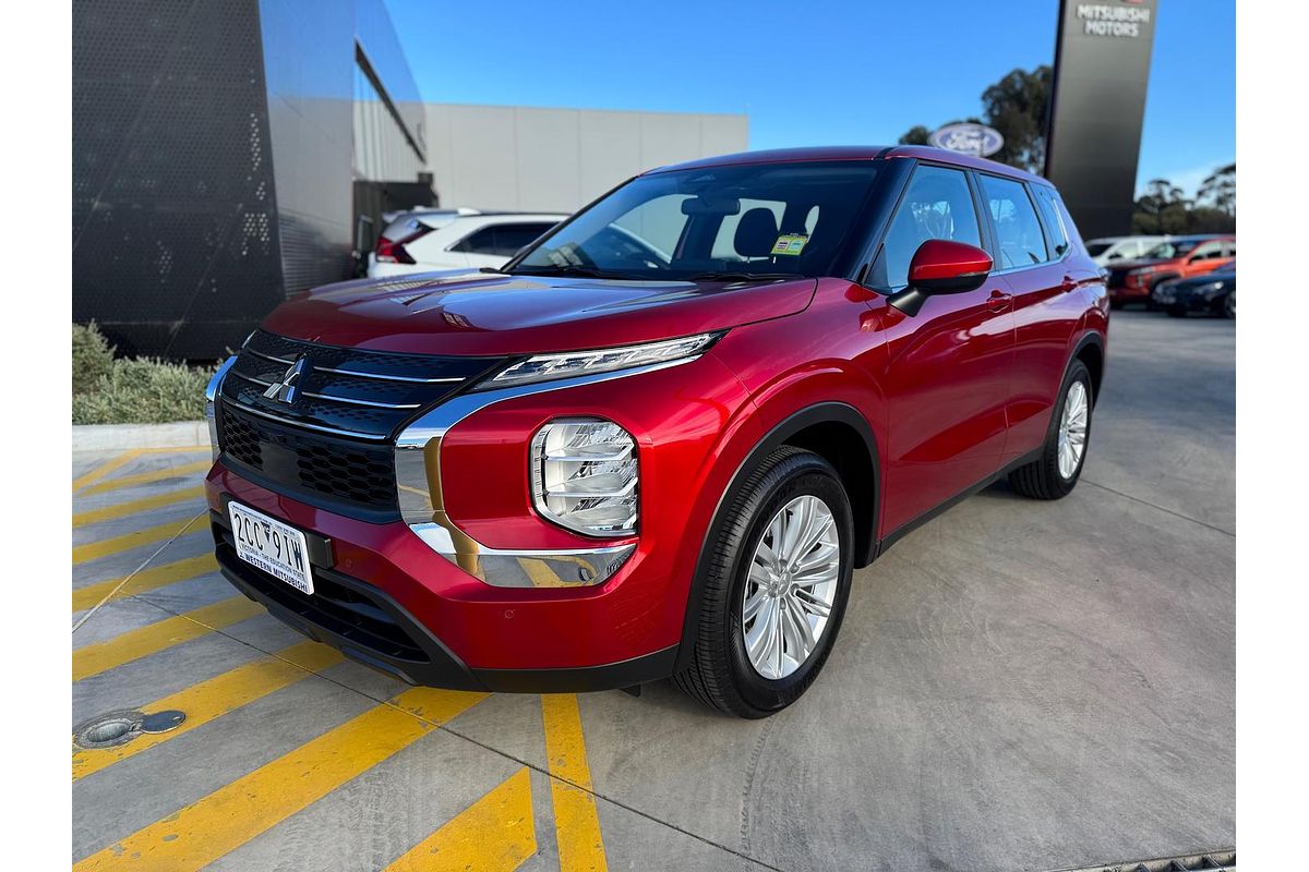 2025 Mitsubishi Outlander ES ZM