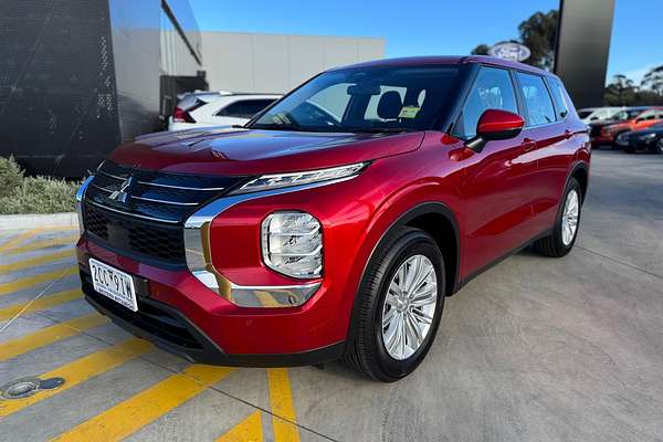 2025 Mitsubishi Outlander ES ZM