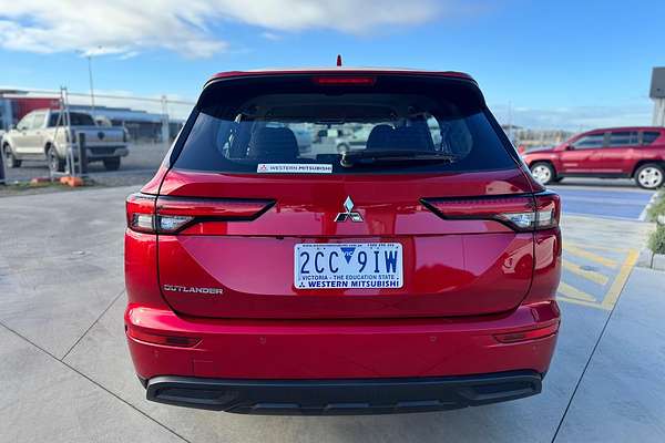 2025 Mitsubishi Outlander ES ZM