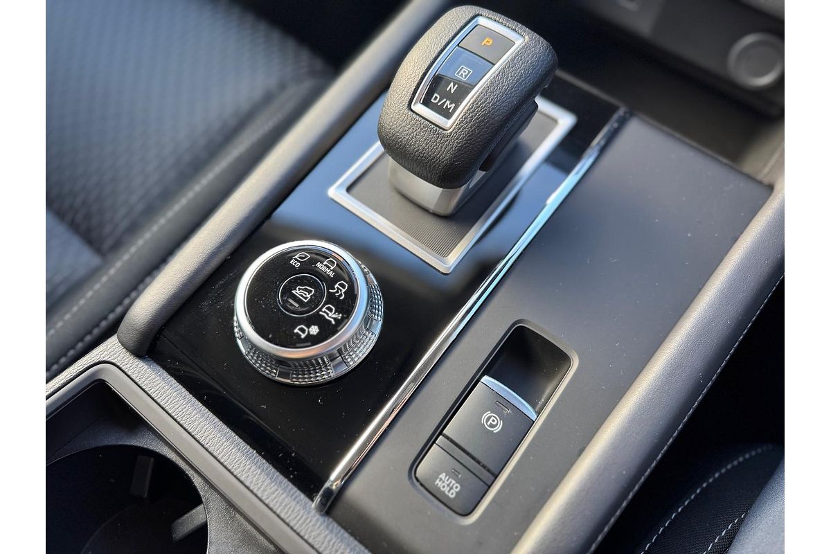 2025 Mitsubishi Outlander ES ZM