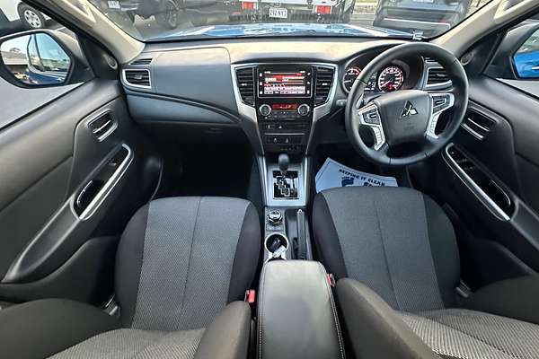 2023 Mitsubishi Triton GLS MR 4X4