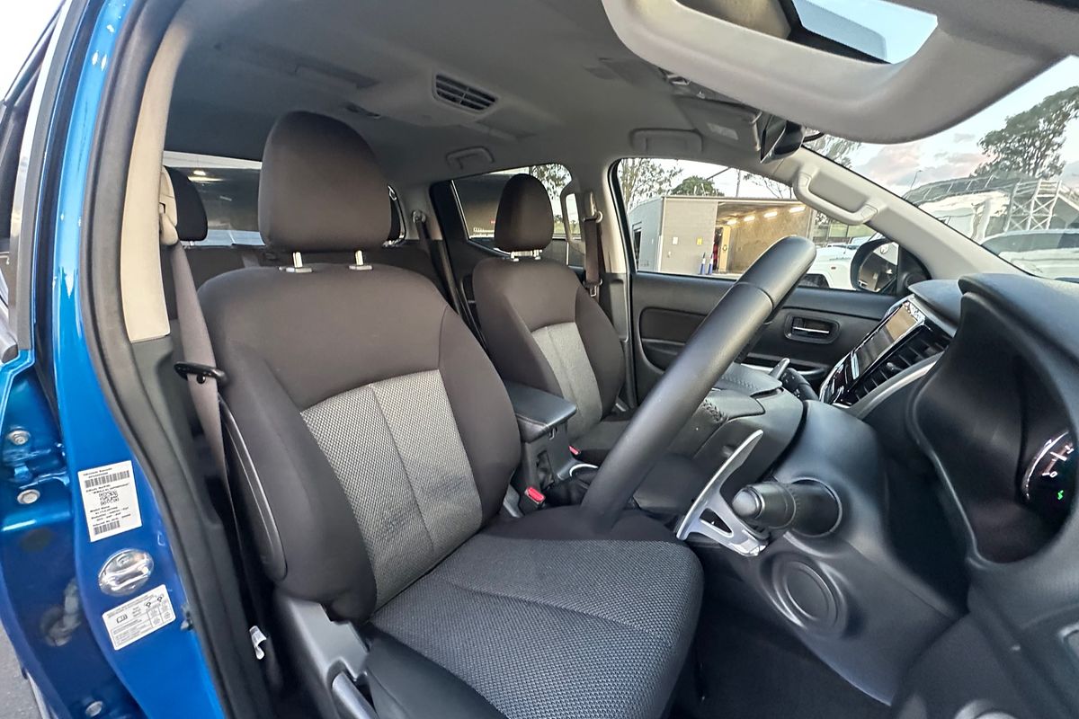 2023 Mitsubishi Triton GLS MR 4X4