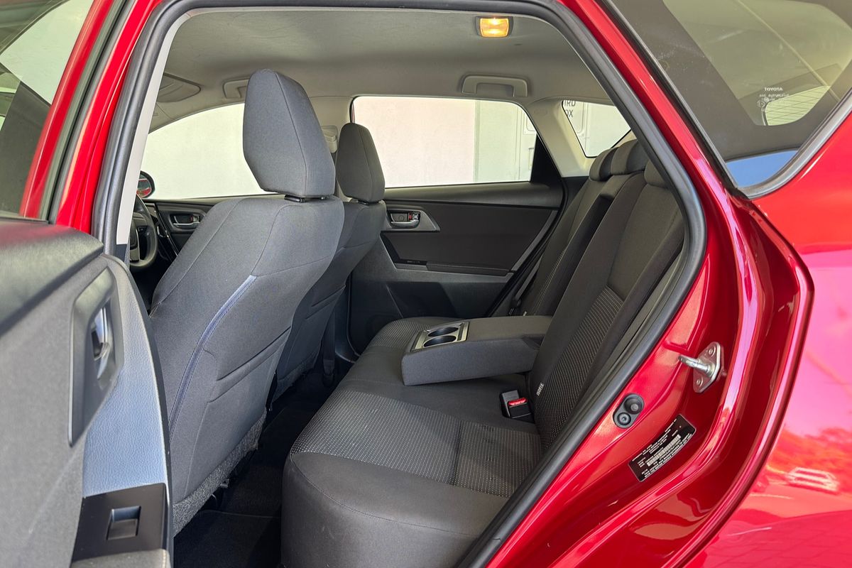 2018 Toyota Corolla Ascent Sport ZRE182R