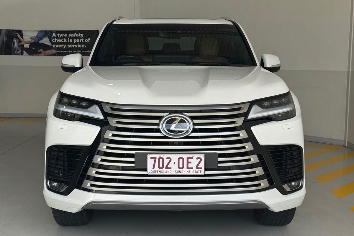 2023 Lexus LX LX600 VJA310R