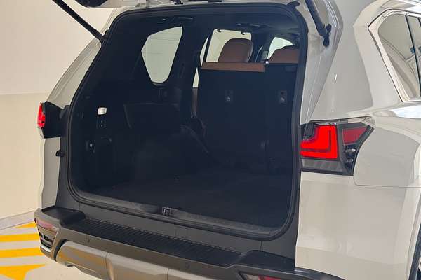 2023 Lexus LX LX600 VJA310R