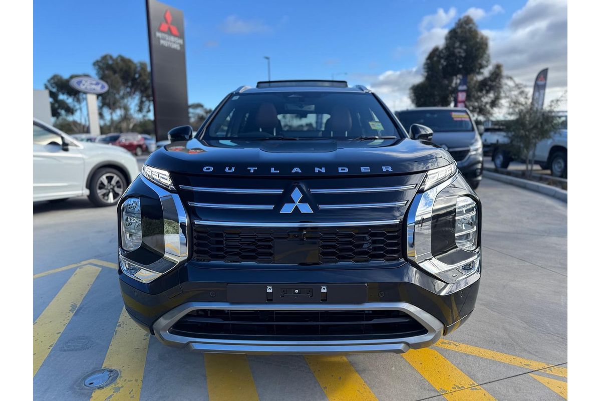 2025 Mitsubishi Outlander Exceed Tourer ZM