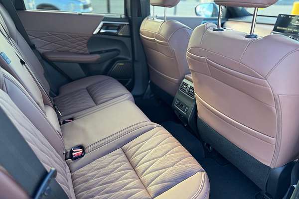2025 Mitsubishi Outlander Exceed Tourer ZM