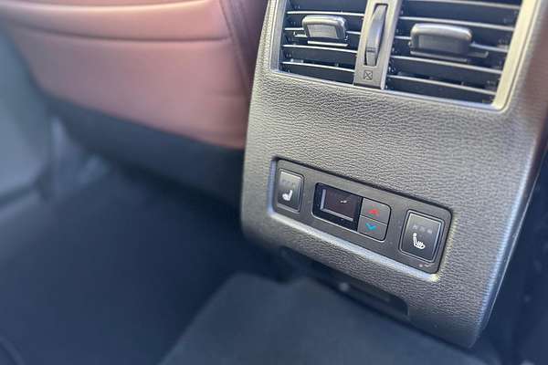 2025 Mitsubishi Outlander Exceed Tourer ZM