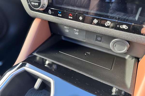 2025 Mitsubishi Outlander Exceed Tourer ZM