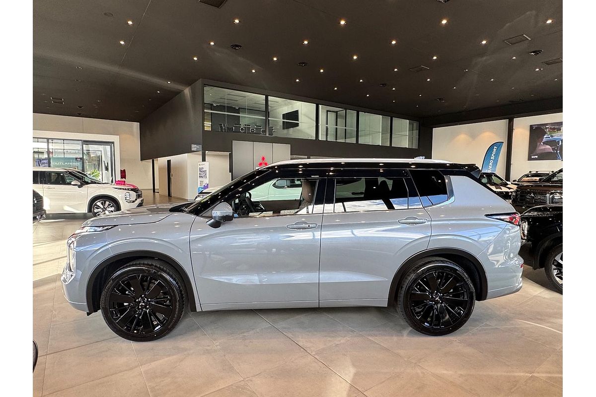 2025 Mitsubishi Outlander Exceed Tourer ZM