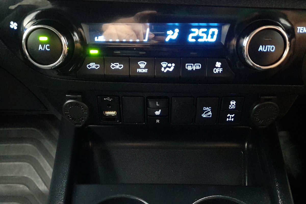 2021 Toyota Hilux SR5 GUN126R 4X4