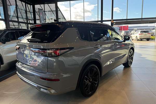 2025 Mitsubishi Outlander Exceed Tourer ZM