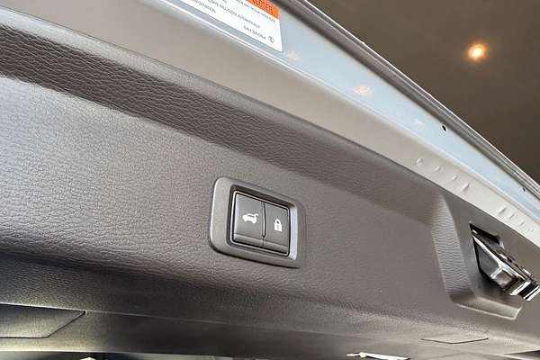 2025 Mitsubishi Outlander Exceed Tourer ZM