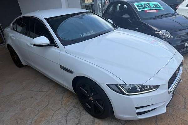 2015 Jaguar XE 20t Prestige X760