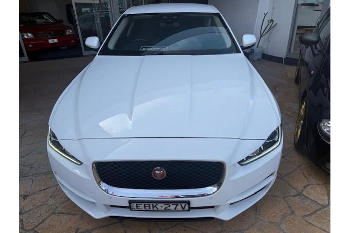 2015 Jaguar XE 20t Prestige X760