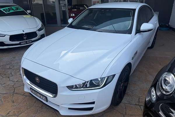 2015 Jaguar XE 20t Prestige X760