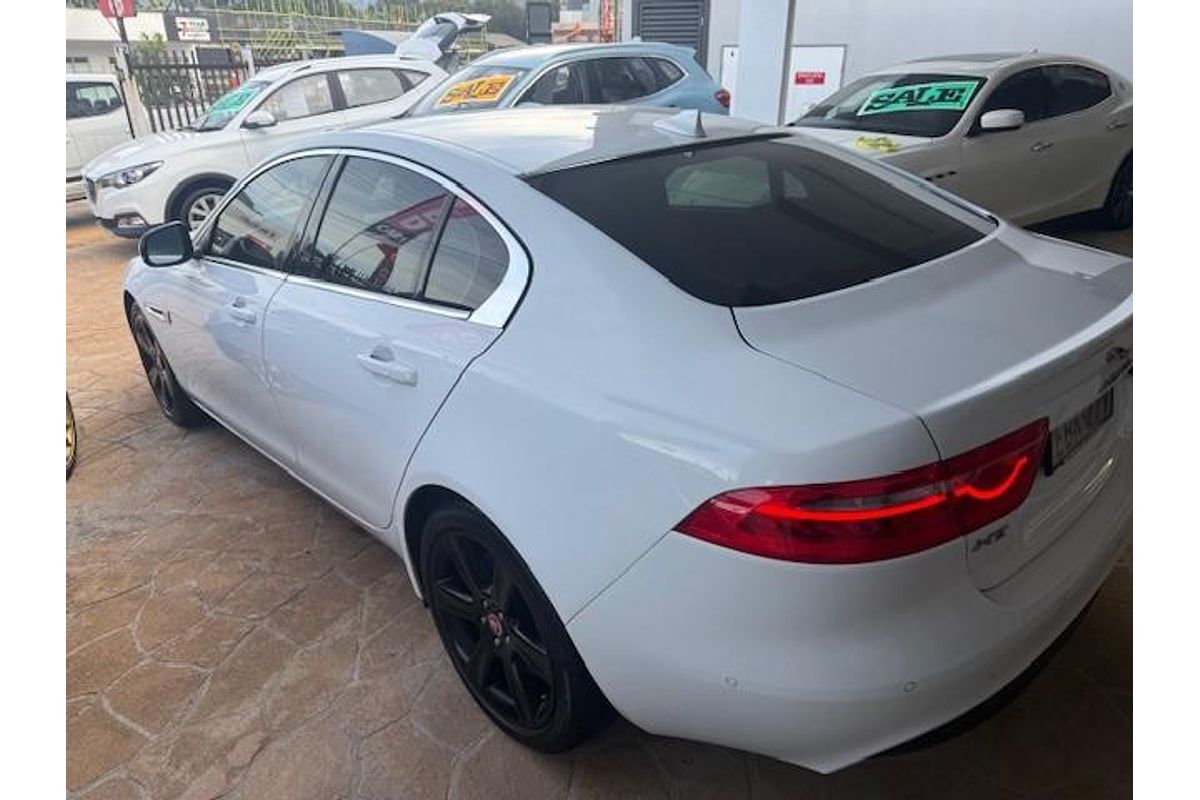 2015 Jaguar XE 20t Prestige X760