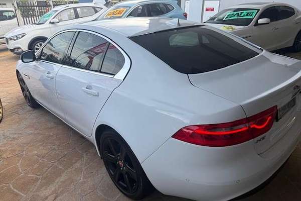 2015 Jaguar XE 20t Prestige X760