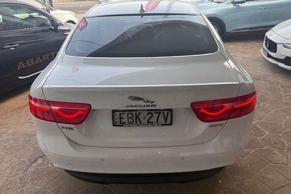 2015 Jaguar XE 20t Prestige X760
