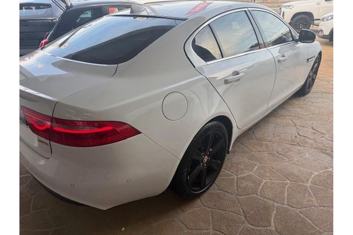 2015 Jaguar XE 20t Prestige X760