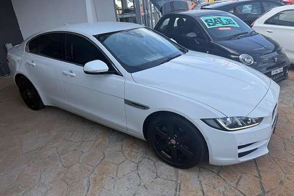 2015 Jaguar XE 20t Prestige X760