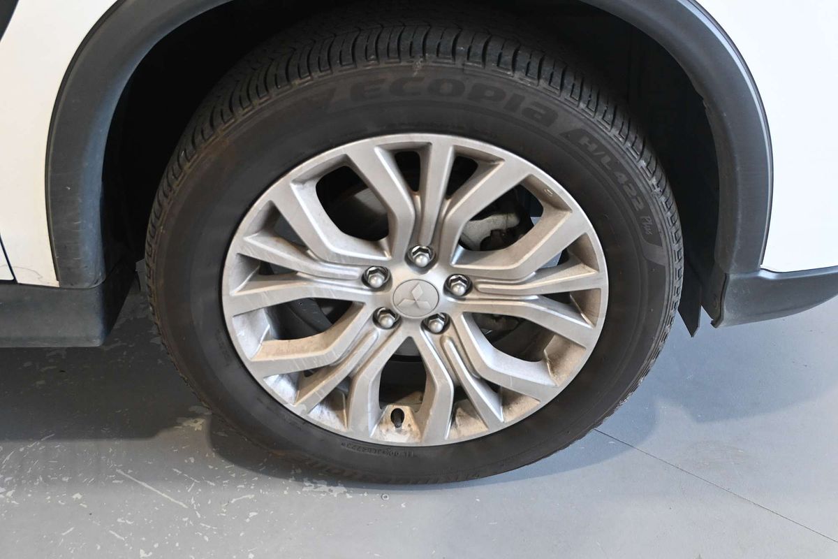 2023 Mitsubishi ASX ES XD