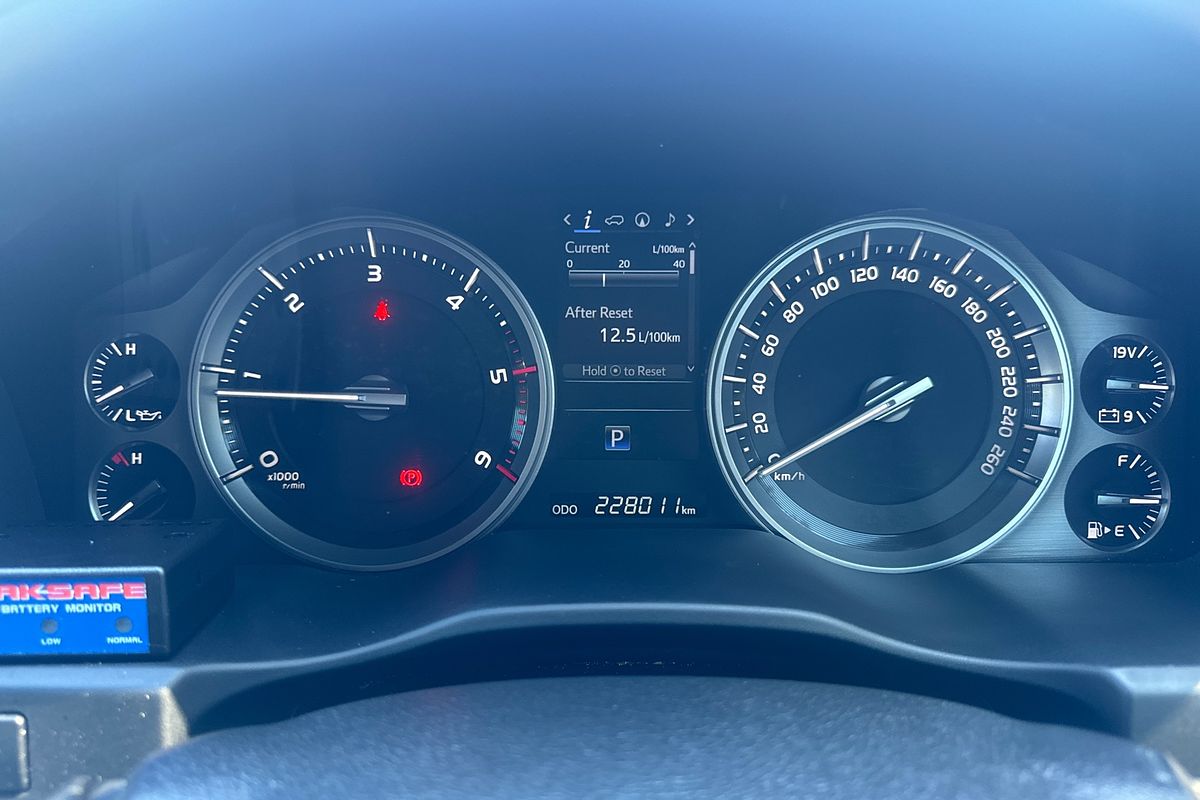 2017 Toyota Landcruiser VX VDJ200R