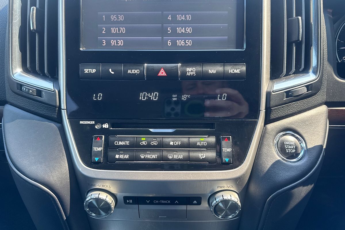 2017 Toyota Landcruiser VX VDJ200R