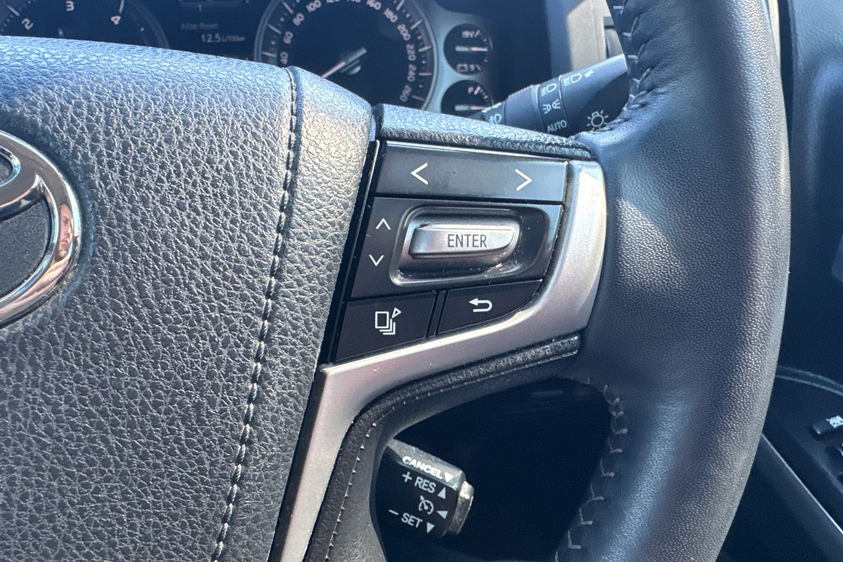 2017 Toyota Landcruiser VX VDJ200R