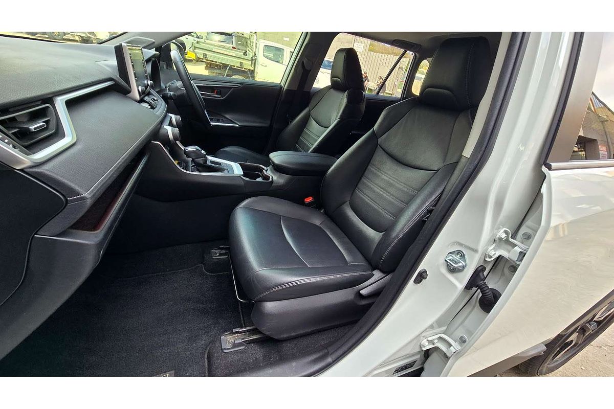 2021 Toyota RAV4 Cruiser AXAH52R