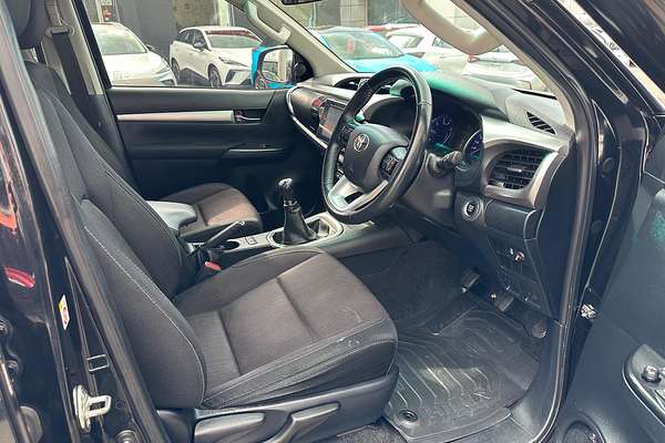 2018 Toyota Hilux SR5 GUN126R 4X4