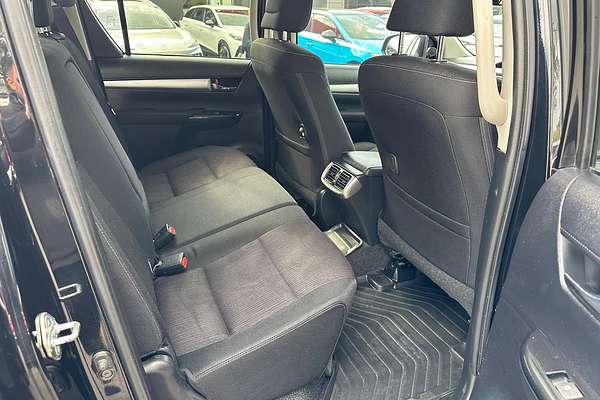 2018 Toyota Hilux SR5 GUN126R 4X4