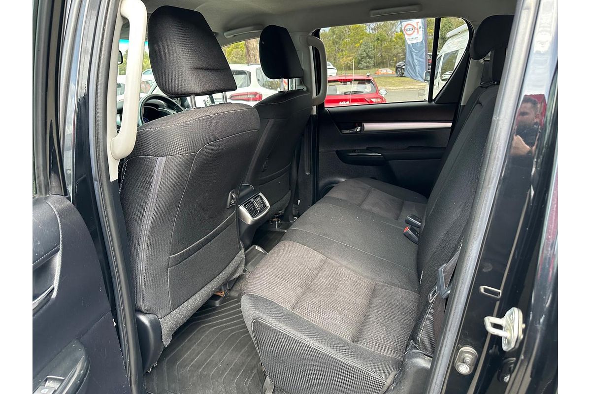2018 Toyota Hilux SR5 GUN126R 4X4