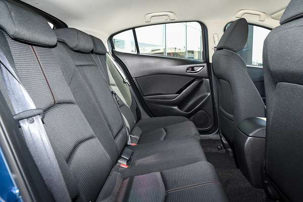 2023 Mazda MX-30 G20e Evolve DR Series