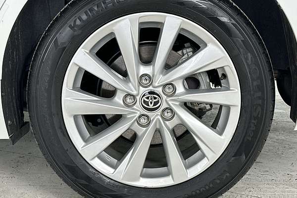 2024 Toyota Camry Ascent AXVH70R