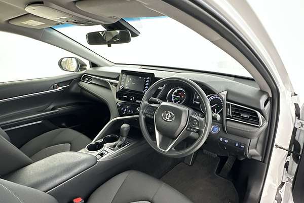 2024 Toyota Camry Ascent AXVH70R
