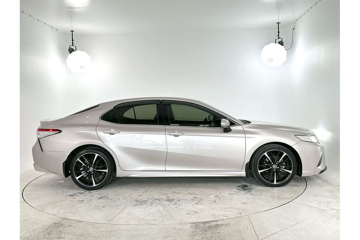 2020 Toyota Camry SX GSV70R